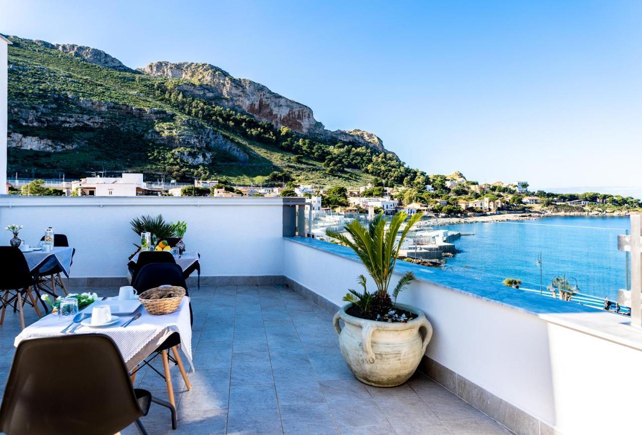B&B Una Terrazza Sul Golfo Di Sferracavallo Exterior foto